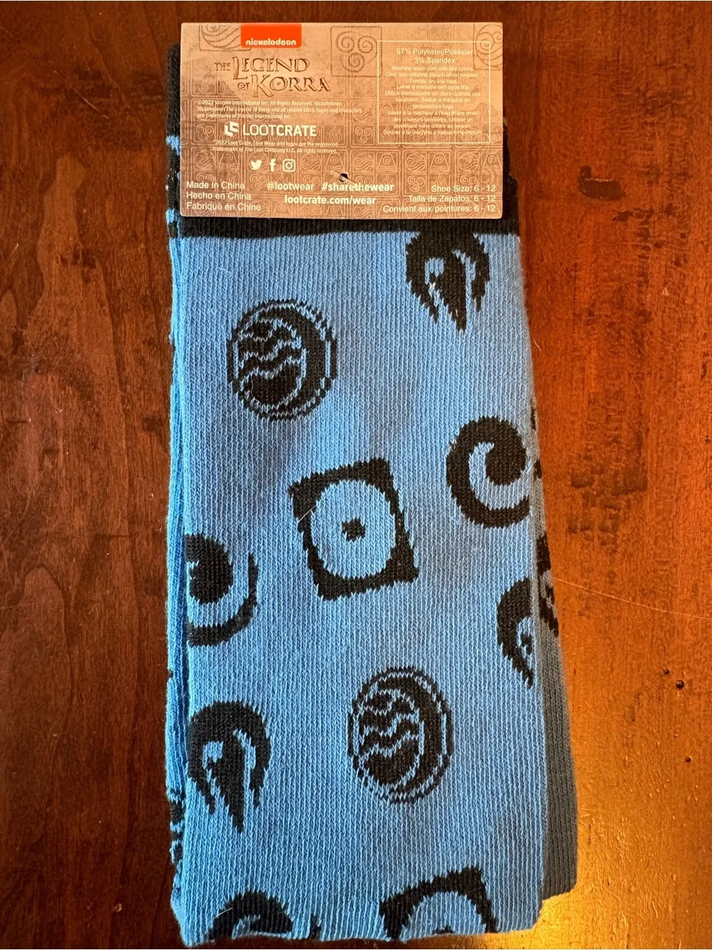 NWT - Nickelodeon The Legend of Korra Blue and White Crew Socks